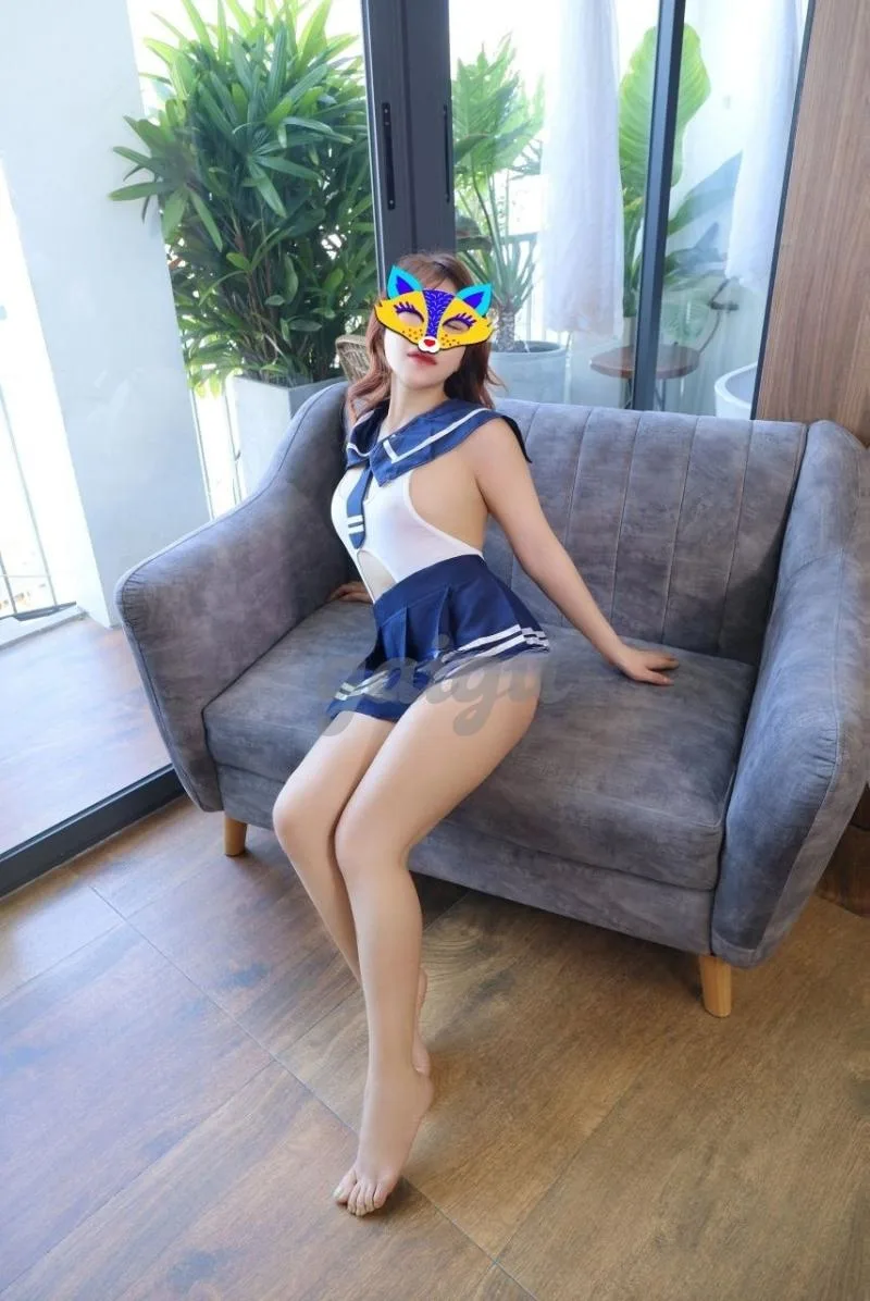 KIỀU NHI ❤️ Hot Model siêu xinh - Nụ cười đốn tim