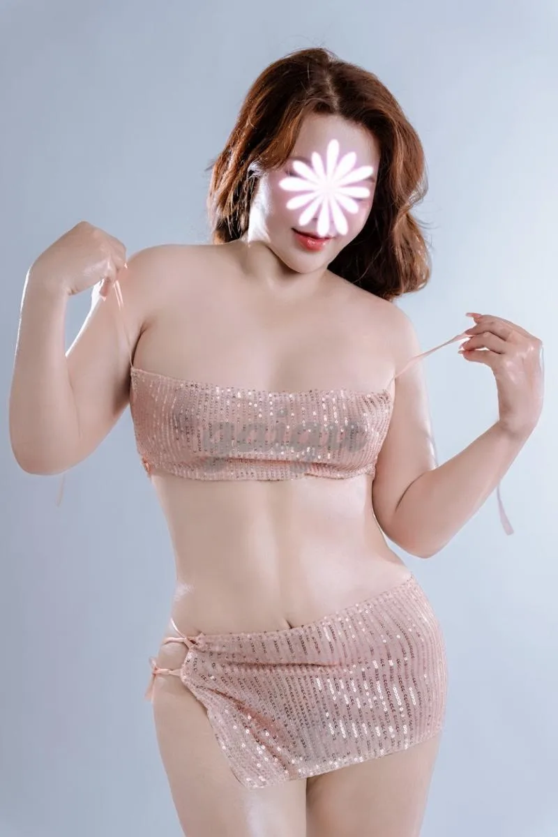 Bảo Anh - Gái Dâm, Body Sexy, Phiên Dịch Đi Tour Dài Ngày !!