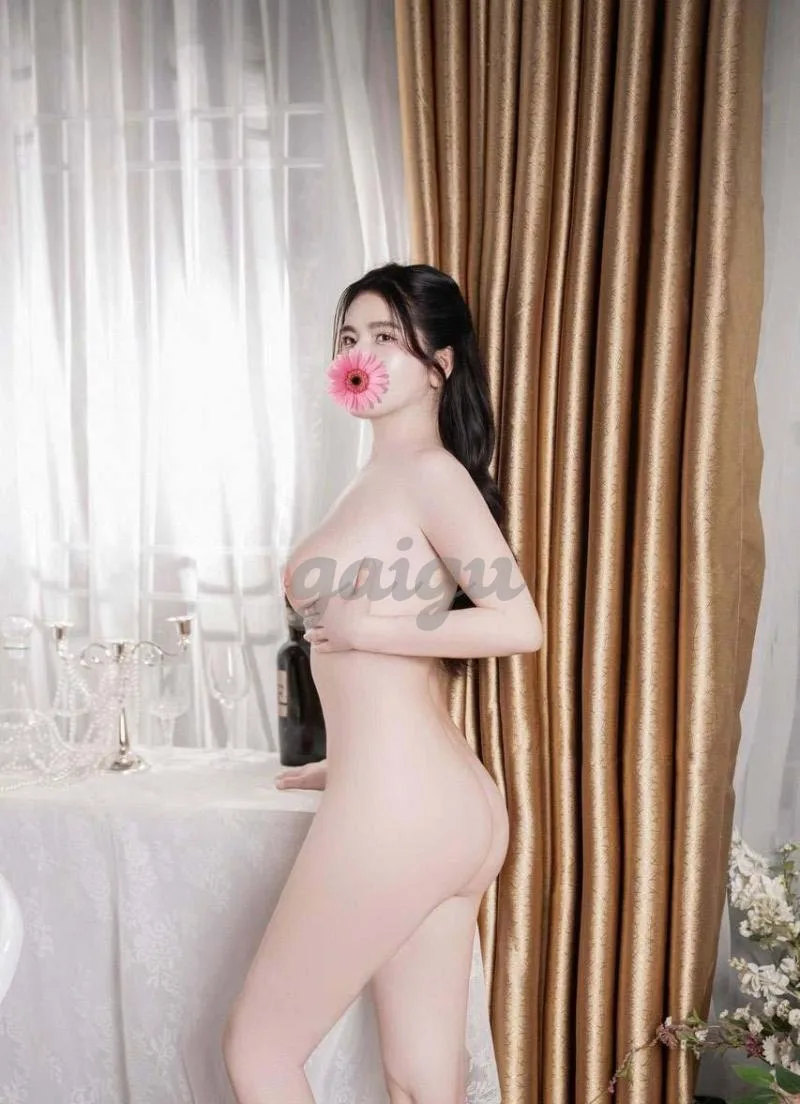 TRÚC ANH - Nàng thơ chuẩn model - xinh chuẩn thước ngọc