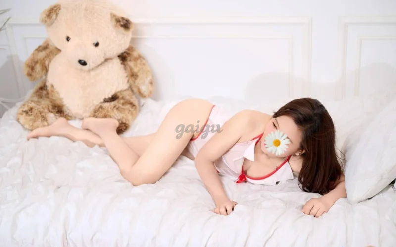 Thuỳ Dungn | Em gái mới vào nghề, vui vẻ nhiệt tình.