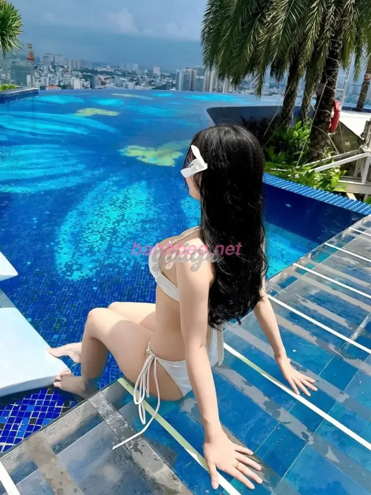 MAI THỎ