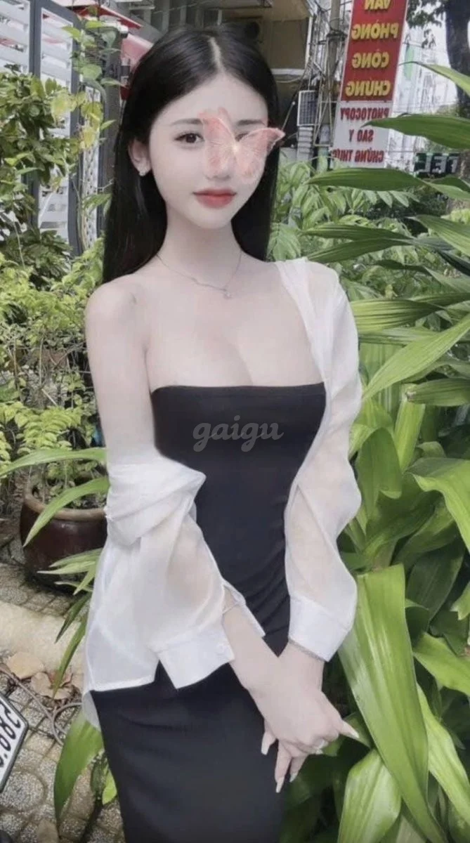 KIỀU TRANG ❤️❤️ VÚ TO ĐẸP CĂNG TRÀN