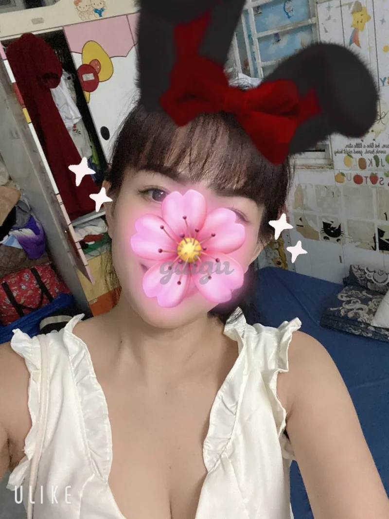 Băng Di xinh đẹp sắc sảo Phục vụ chu đáo cosplay sexy : Hầu gái , nữ sinh ren lưới lọt khe..