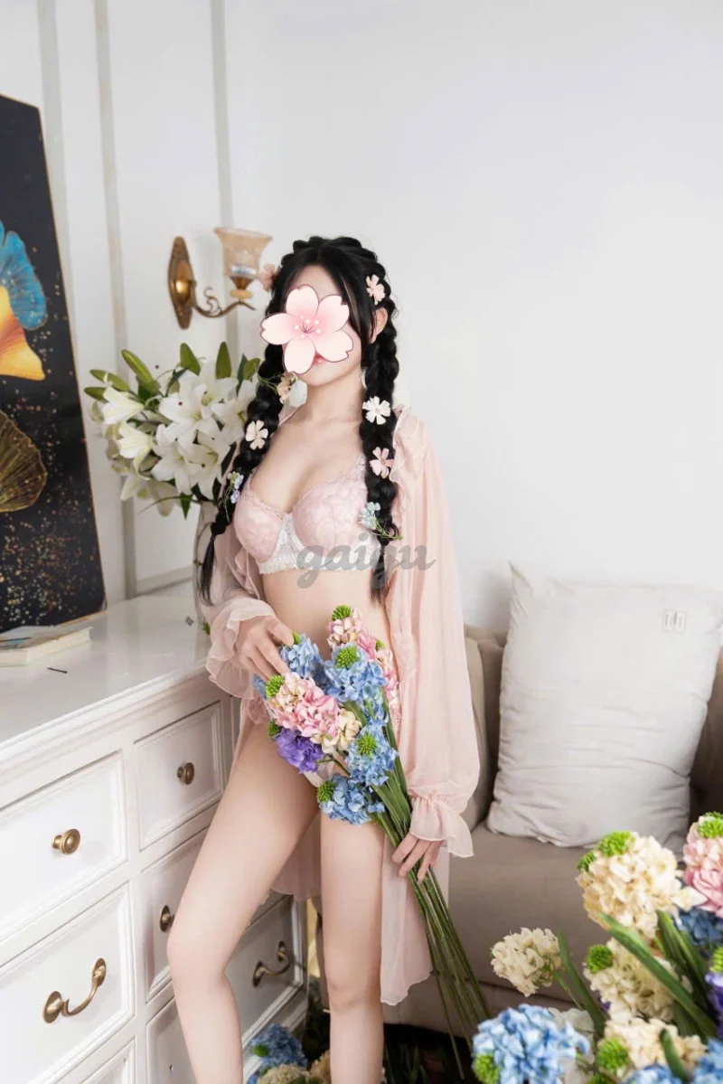 ❣️Hân Hân❣️Gái non 2k6 vú bím hồng, mặt xinh duyên dáng