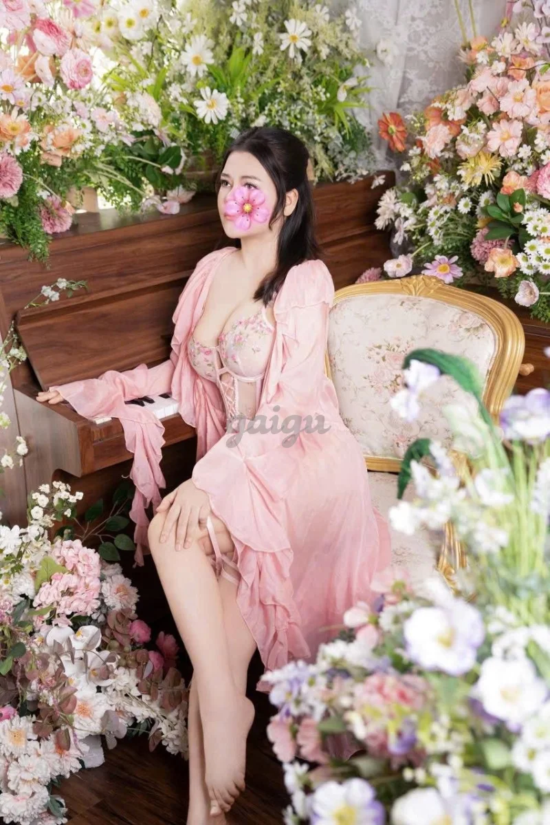 HUYỀN ANH - HÀNG MỚI SIÊU CHIỀU KHÁCH