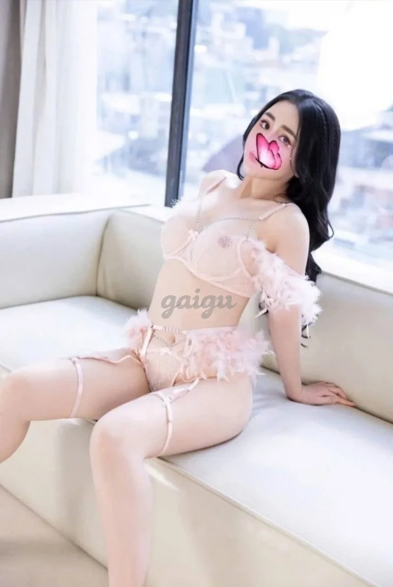 QUỲNH ANH - GÁI GỌI NGON NGOAN - CHIỀU CHUỘNG BÚ MÚT ĐỦ KIỂU - THỜI GIAN KHÔNG GIỤC