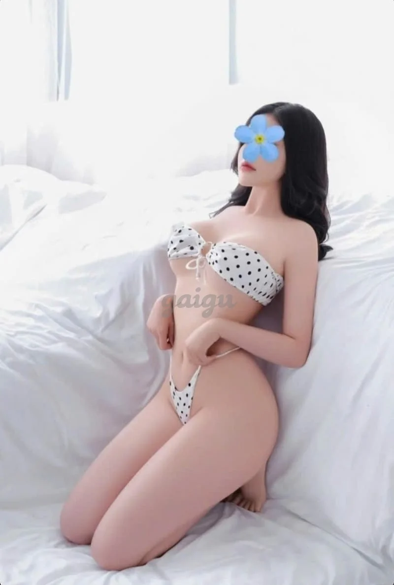 Phương Anh xinh đẹp quyến rũ đậm chất gái Hà Thành