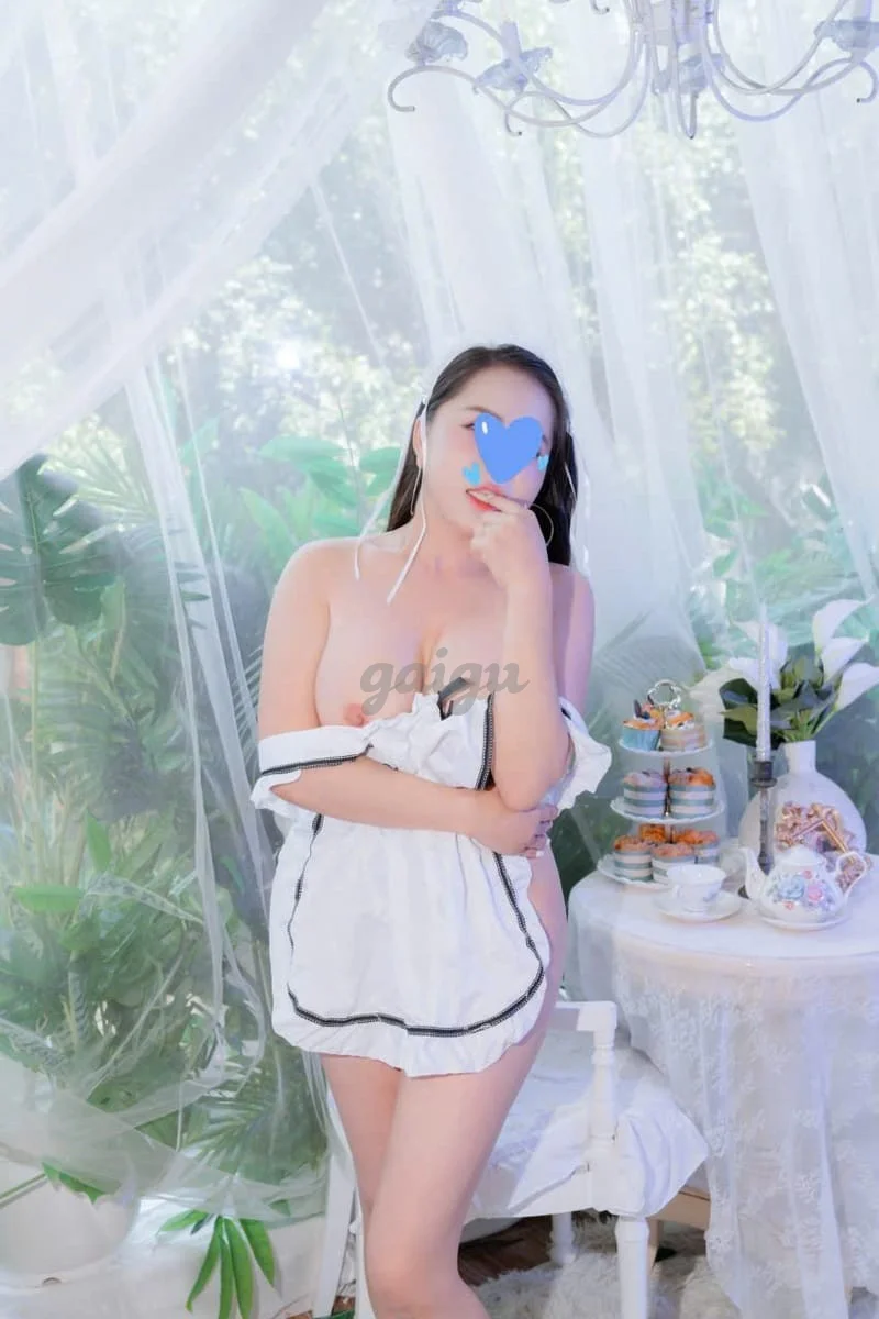 SU SU - ✨ ❤️ BÚP BÊ MẶT CỰC XINH E 2K3☀️❤️☀️– NGỰC TO, BƯỚM NGON – SV BAO PHÊ NHIỆT TÌNH PHỤC VỤ ANH