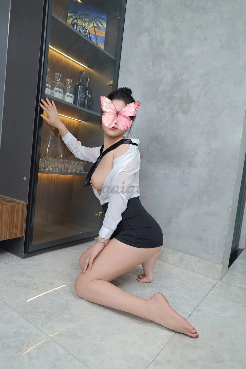 KIỀU CHI - GÁI DÂM LÀM TÌNH CỰC PHÊ