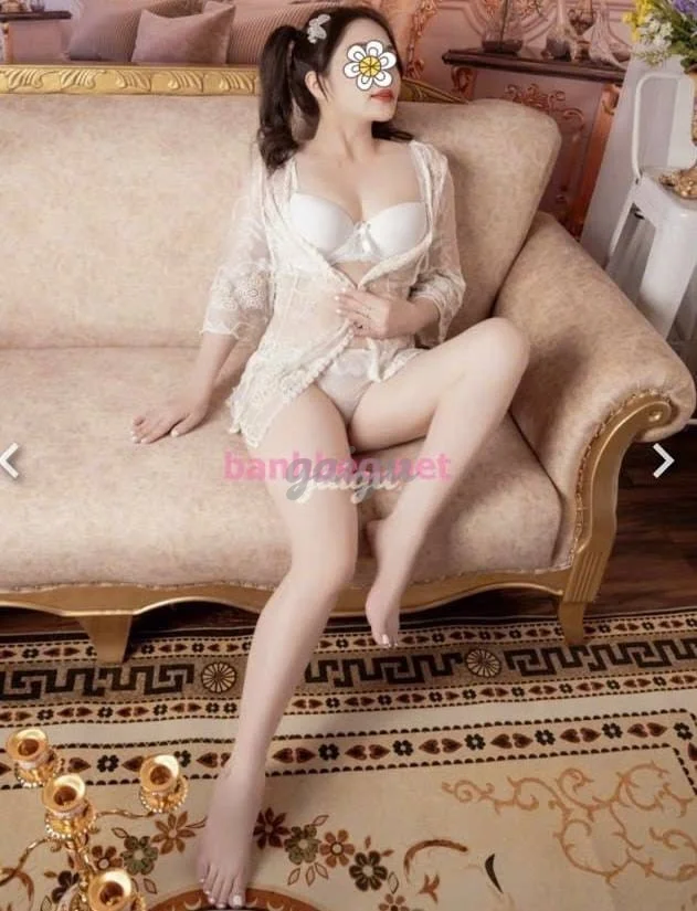 YẾN VY _ BABY_ NGOAN XINH YÊU CỰC KỲ CHIỀU KHÁCH