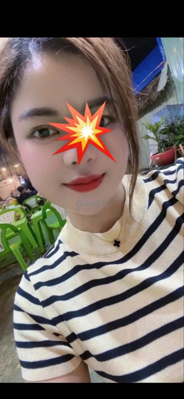 BẢO CHÂU CÓ ĐÔI MÔI BÚ CIU CỰC ĐỈNH VÚ VỰ XINH ĐẸP NHIỆT TÌNH CHIỀU KHÁCH