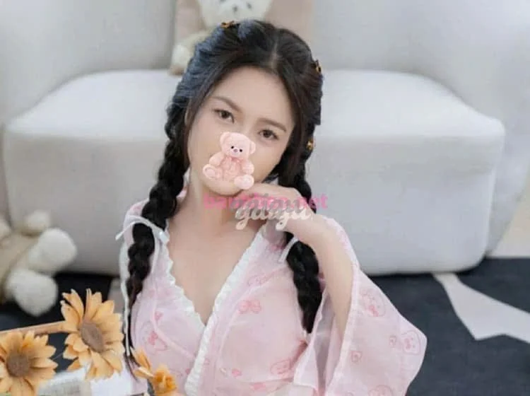 ❤️MỸ LINH❤️MẶT XINH DA TRẮNG LUNG LINH