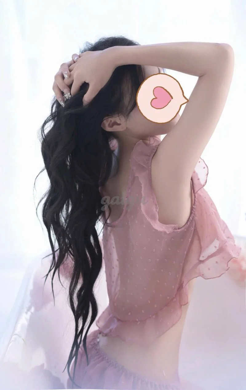 Yến Vy Hotgirl  Trẻ Xinh Ngoan Hiền Nhiệt Tình