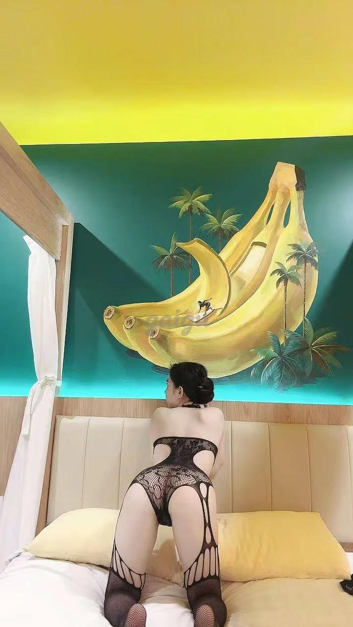 Hotgirl Quỳnh Anh_ Gương mặt kute, body cực nuột