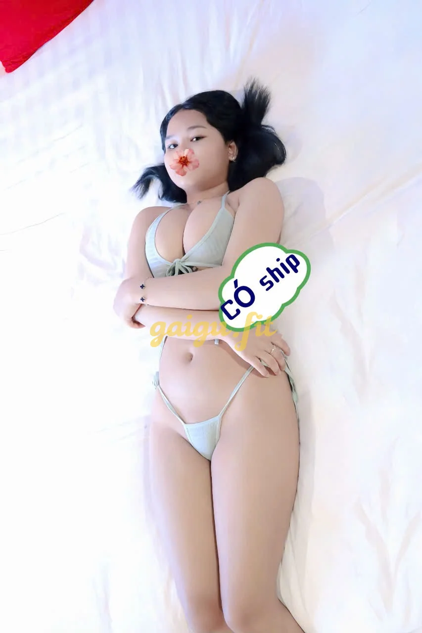lyLy ngực to 2k6
