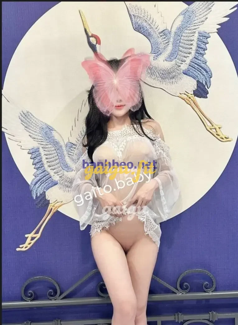 HOTGIRL BÉ LUXY XINH XẮN SIÊU PHẨM ĐẴNG CẤP LÀM TÌNH VỚI TƯ THẾ ĐỘC ĐÁO CHIỀU KHÁCH