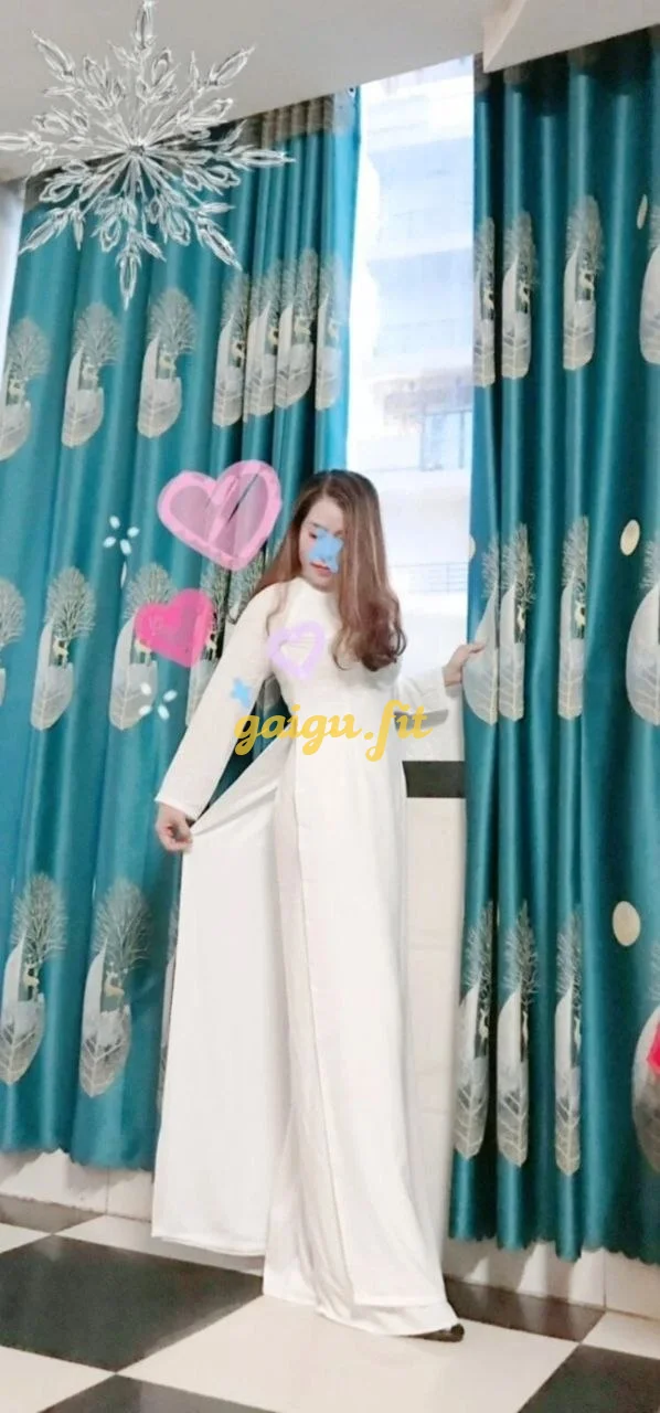 Hoài Thương em gái có đường lưỡi tuyệt đỉnh