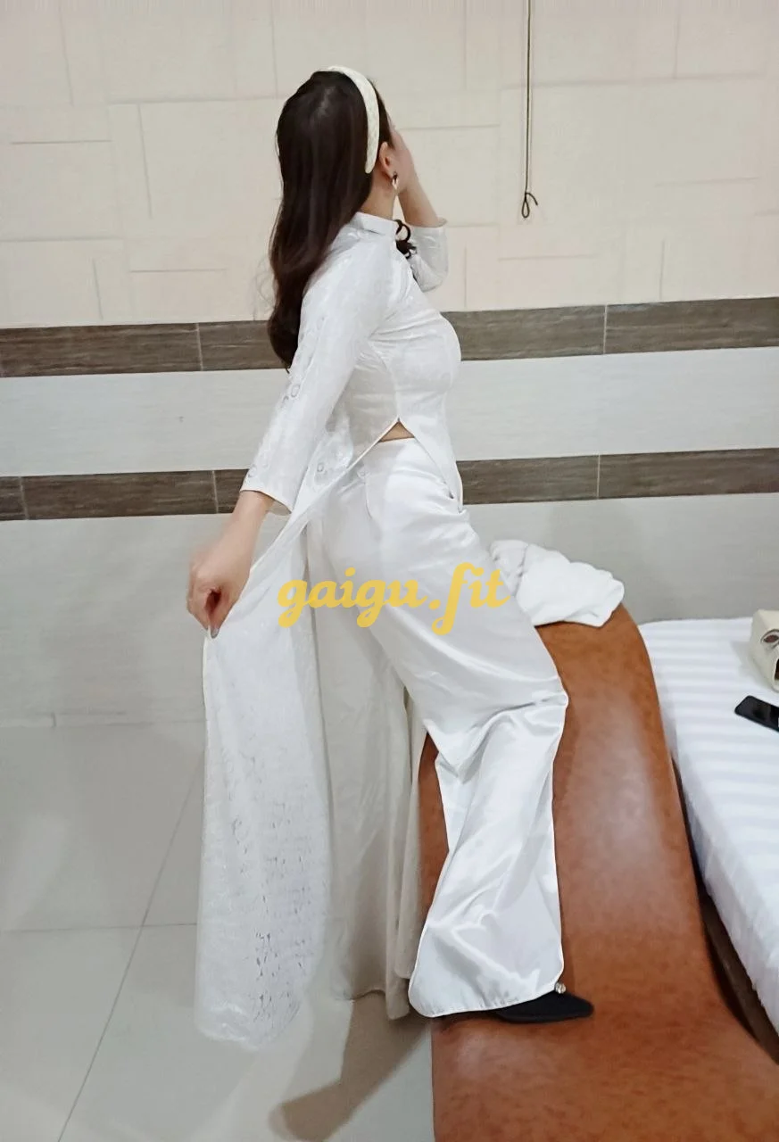 Hoài Thương em gái có đường lưỡi tuyệt đỉnh
