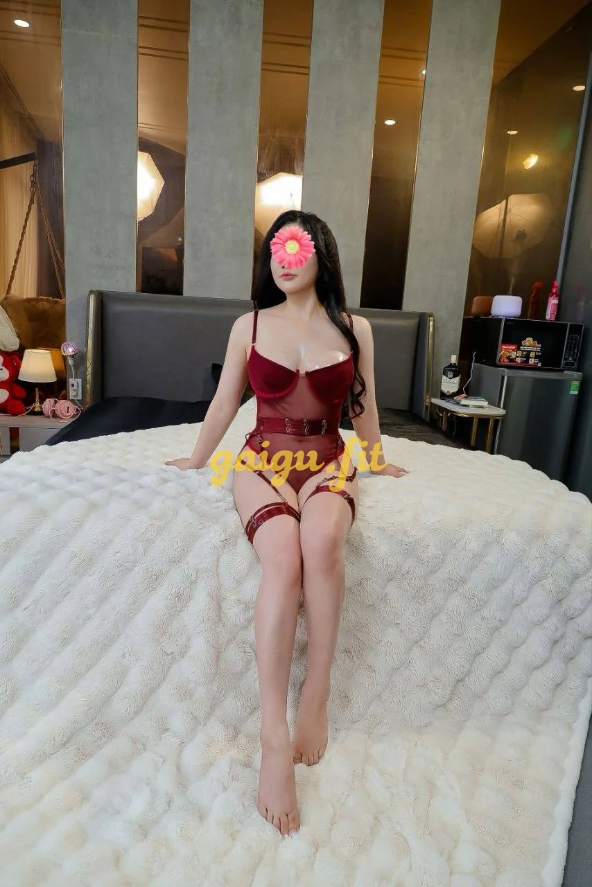 HOT THU THỦY BODY NGON CHẤT LƯỢNG, MASSAGE BÚ LIẾM SIÊU PHÊ