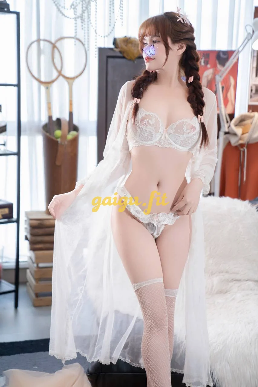Moon Moon _ Gái xinh chiều khách, body gợi cảm