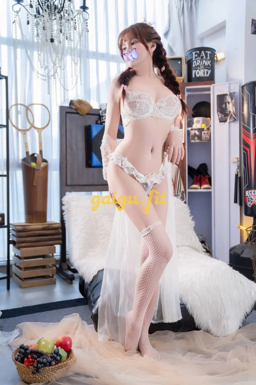 Moon Moon _ Gái xinh chiều khách, body gợi cảm