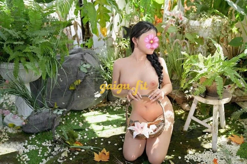 Phương Linh-Em Gái Xinh Xắn ngọt ngào Body gợi cảm