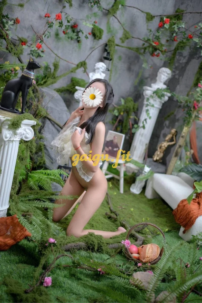 CHÂN DÀI NON TƠ BIN BIN BƯỚM NGON MẶT XINH , YÊU KHÁCH
