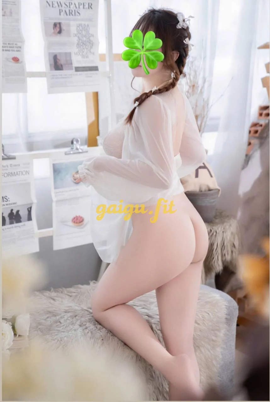 Bé My 2k3 non tơ dáng chuẫn hot girl.