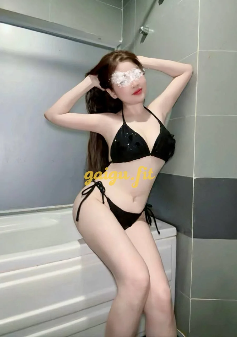 Linh Chi 🌸 em gái dễ thương nhiệt tình vui vẻ ❤️