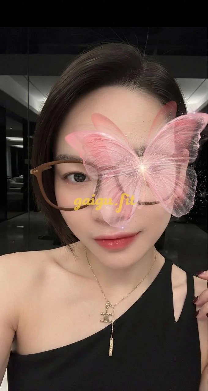 Khánh An 1M68_ Gương mặt kute, body gợi cảm, làm tình dâm