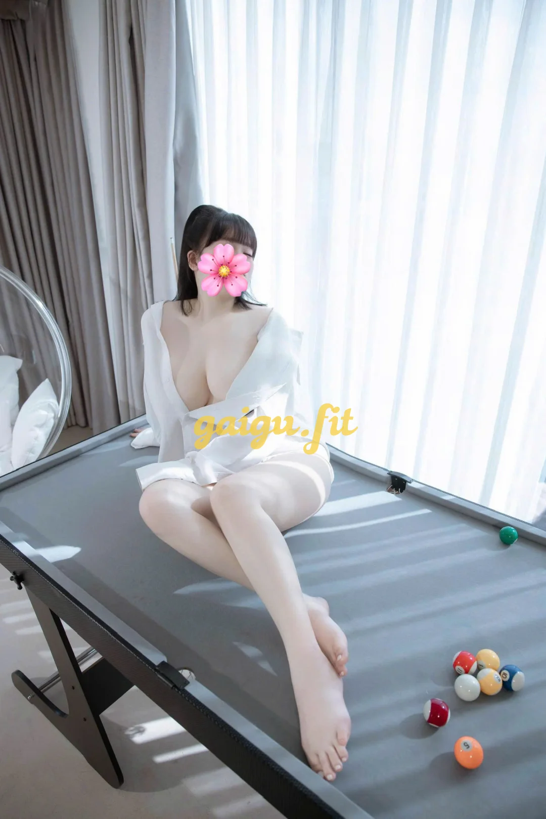 MIA LÊ - BABY XINH XẮN CHIỀU KHÁCH NHƯ BẠN TRAI THẬT LUÔN