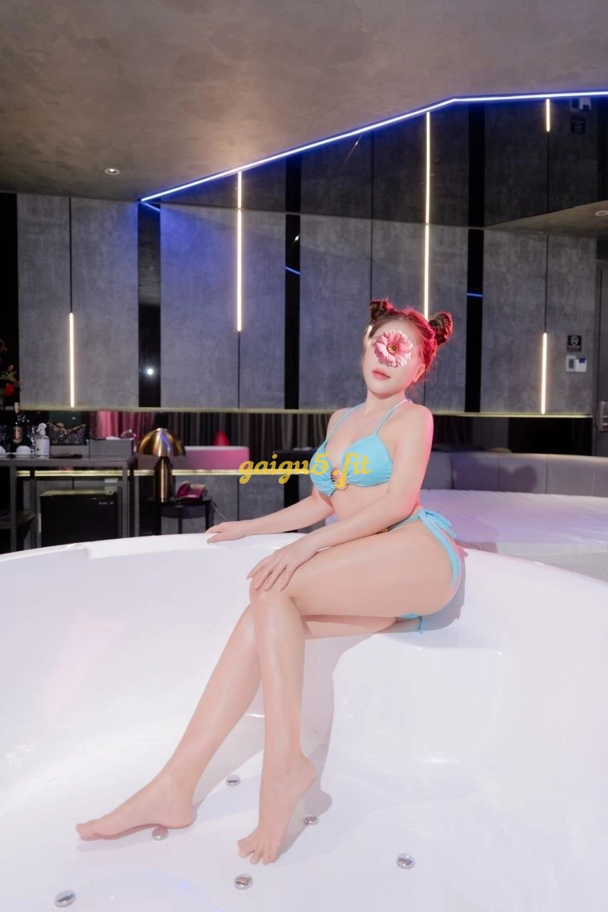 BÉ MAI TRANG DÂM XINH TUYỆT PHẨM BÚ CU LÚC CÁN LÀM TÌNH CUỒNG NHIỆT BAO PHÊ