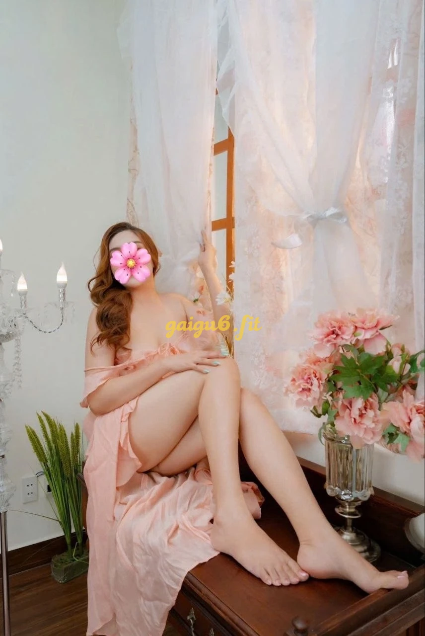 Yến Vy - Em Gái Siêu Dâm, BJ Đỉnh Cao, Phê Tới Nóc