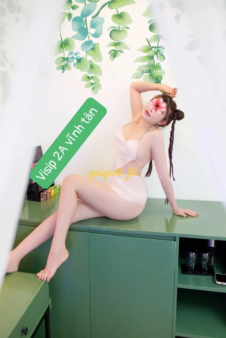 KHÁNH NGÂN SEXY - DÂM ĐÃNG TÌNH CẢM - CHIỀU KHÁCH NHƯ NGƯỜI YÊU