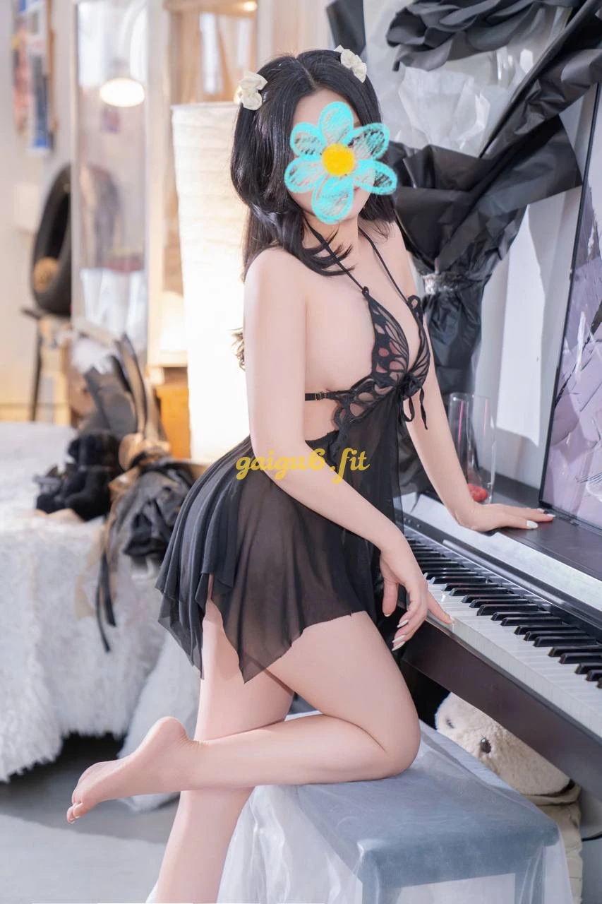 Donna-em hàng tươi xanh, hấp dẫn ,dâm ngoan!!