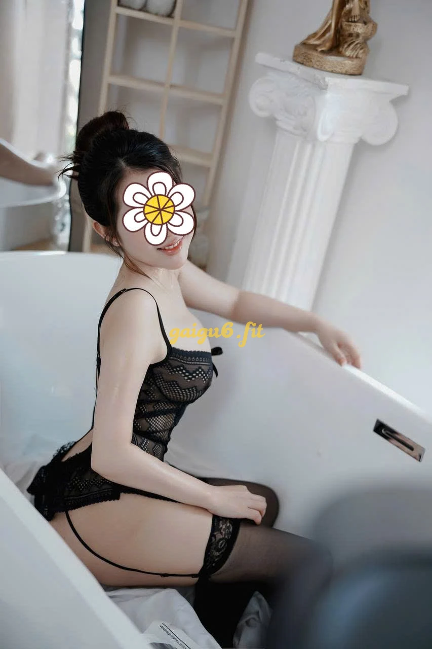 Hà Nhi ❣️ Em xinh trẻ trung