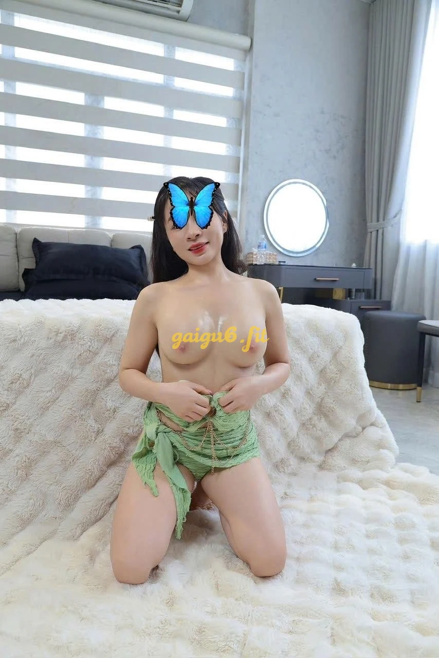 Gia Như -em hàng ngoan ngoãn dâm tươi ngon!!!
