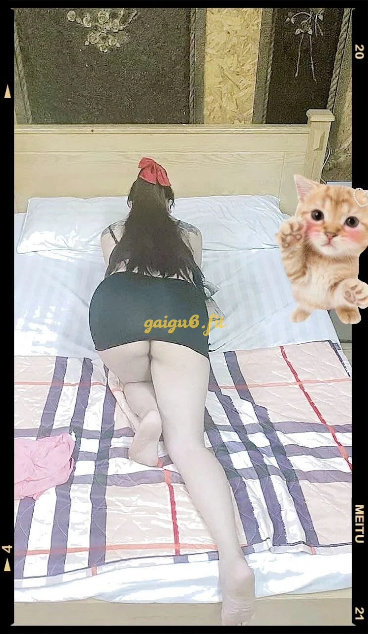 Tuyết Linh- Hàng xả lũ cực chất nhé anh em. Ngoan, chiều khách