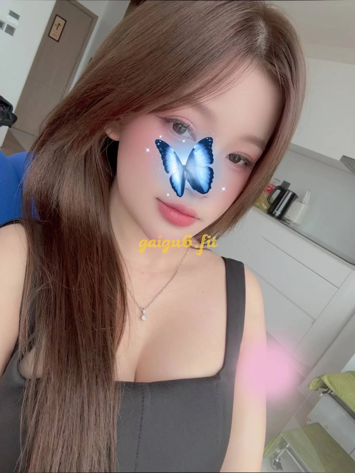 Tiểu Lan- em mơn mởn , vú to tròn đẹp tuyệt vời , nhẹ hàng hấp dẫn!!!