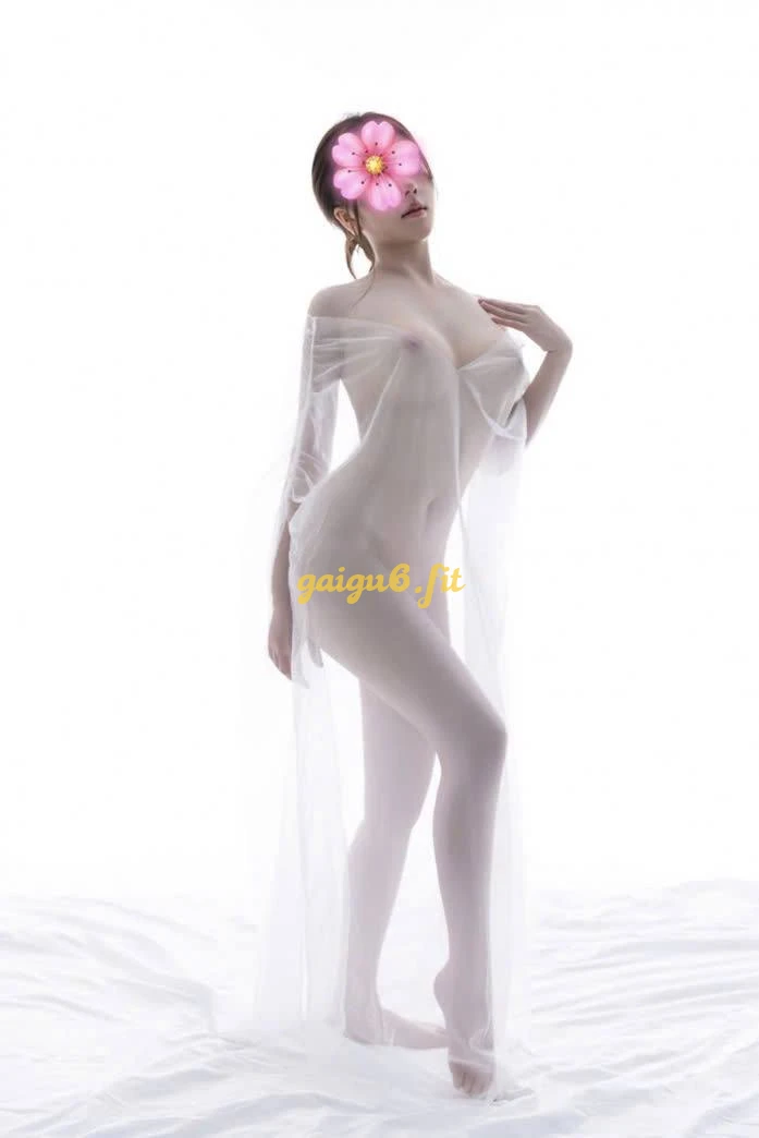 ❤️ MINH CHÂU ❤️ Em xinh sexy khiêu gợi đa tình - Body tuyệt vời