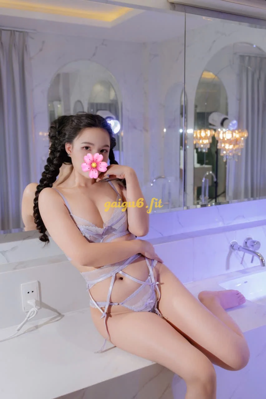 Trang moon ❤️ 2k3 Gái Đẹp Cực Xinh, Và Non,Body Tuyệt Đẹp