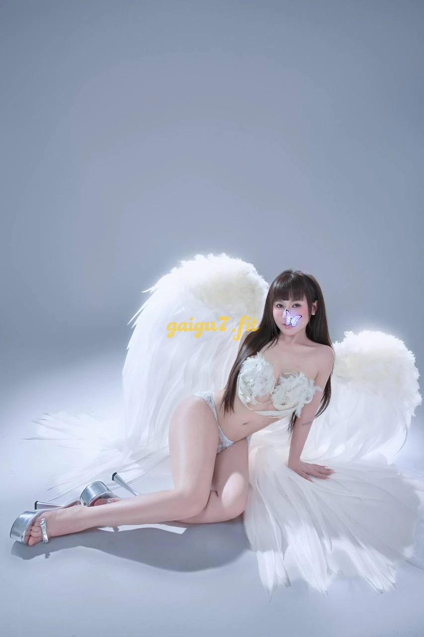 Uyển Nhi💔sexy babe Cô Nàng Dâm Đãng