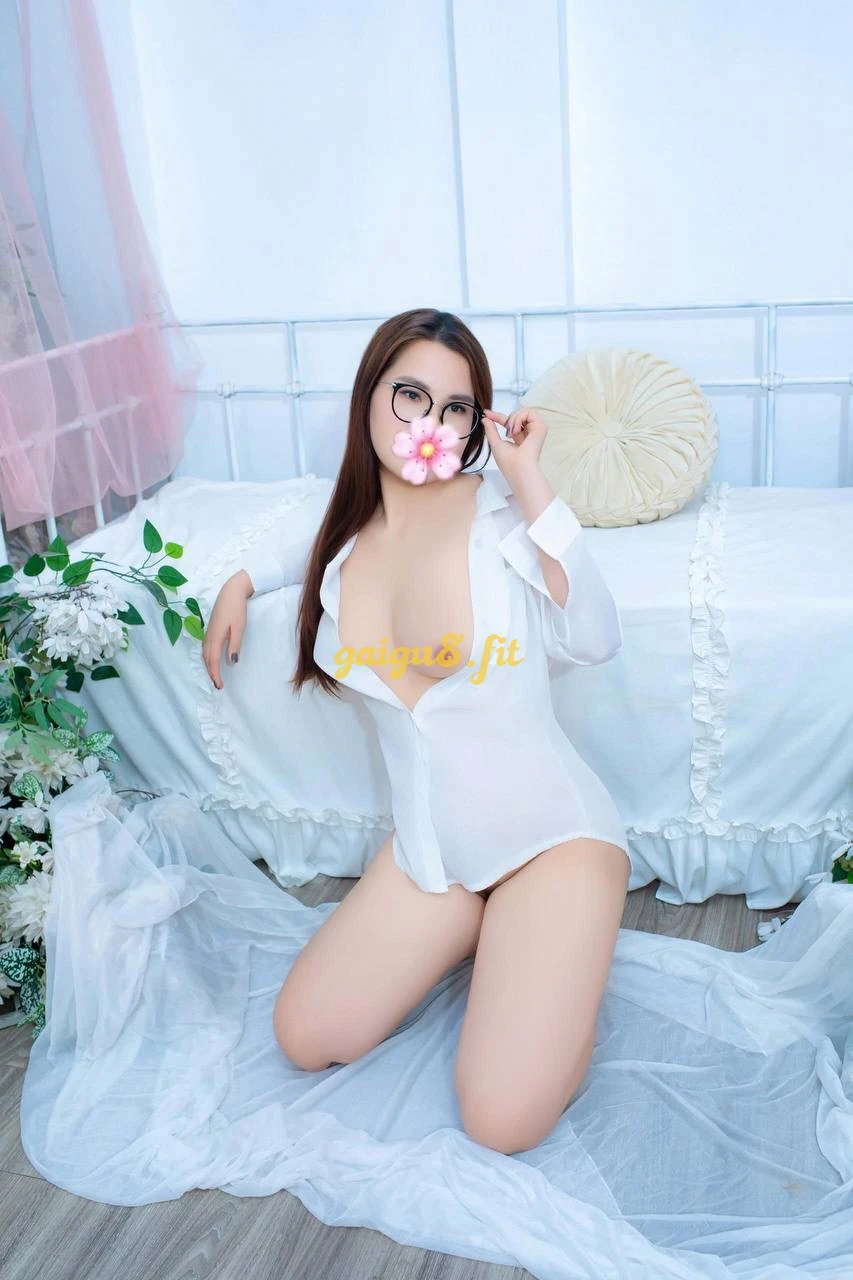 HỒNG ANH LIMITE CHIỀU KHÁCH+ DÂM NGON CHUPY