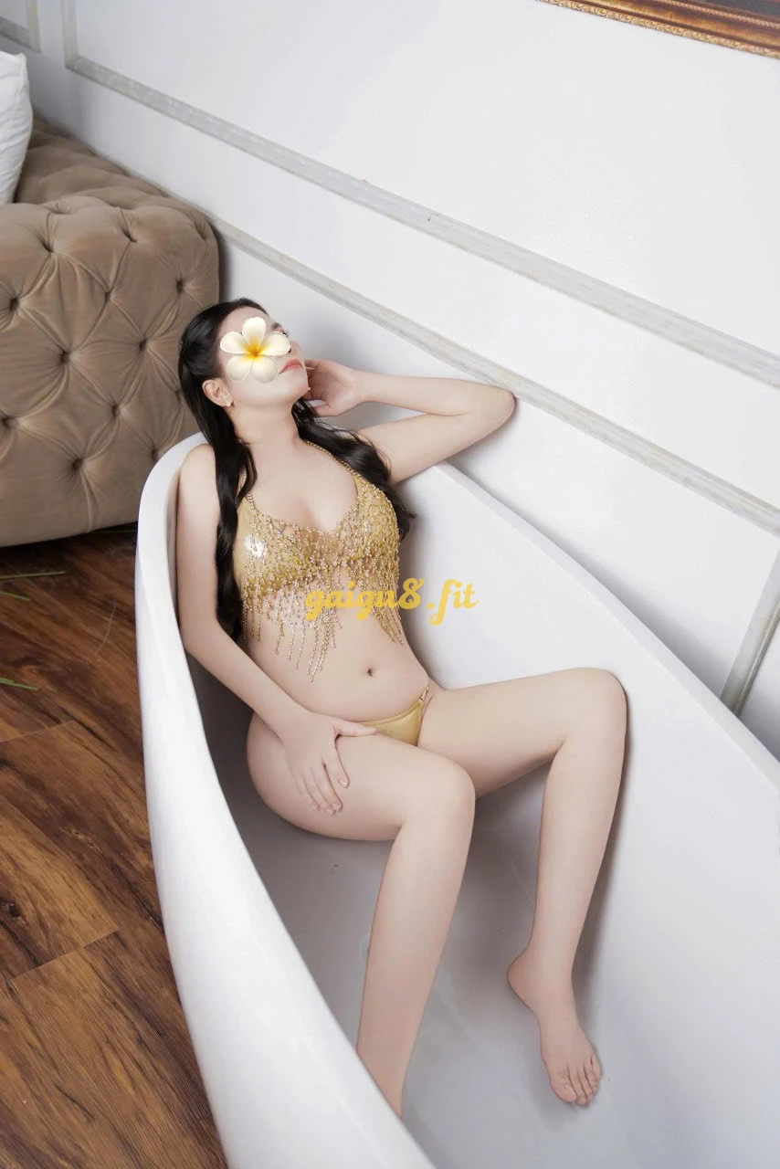 NGÂN :MỚI LÊN SÓNG MỘT EM SIÊU PHẨM GÁI - CƠ THỂ NGỌT NGÀO NÓNG BỎNG ,CẢM XÚC BẤT TẬN MỌI CON CHIM.