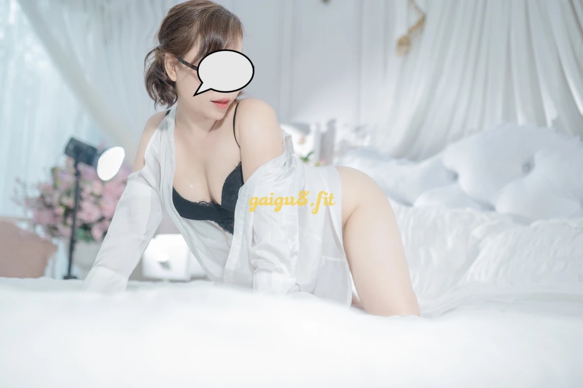 Mai Anh - FULL SERVICE Dễ Thương Dễ Chiều Như Người Yêu Cũ