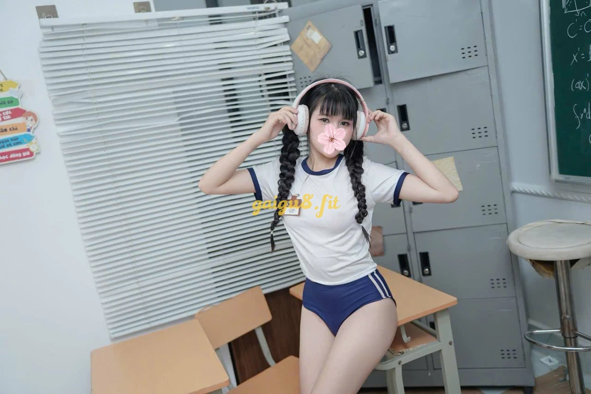 New Hót Teen 2k8 Bé Linh Linh Baby ❤️ Non Tơ Sexy Đáng Yêu Quyến Rũ