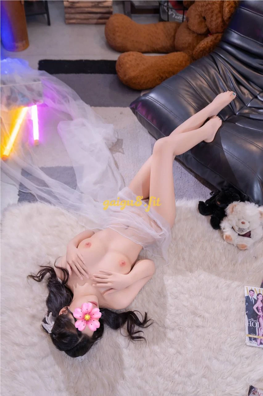 New🍃Vy Anh - 2k5 Cực Non - Face Xinh - Môi Cong Nũng Niệu
