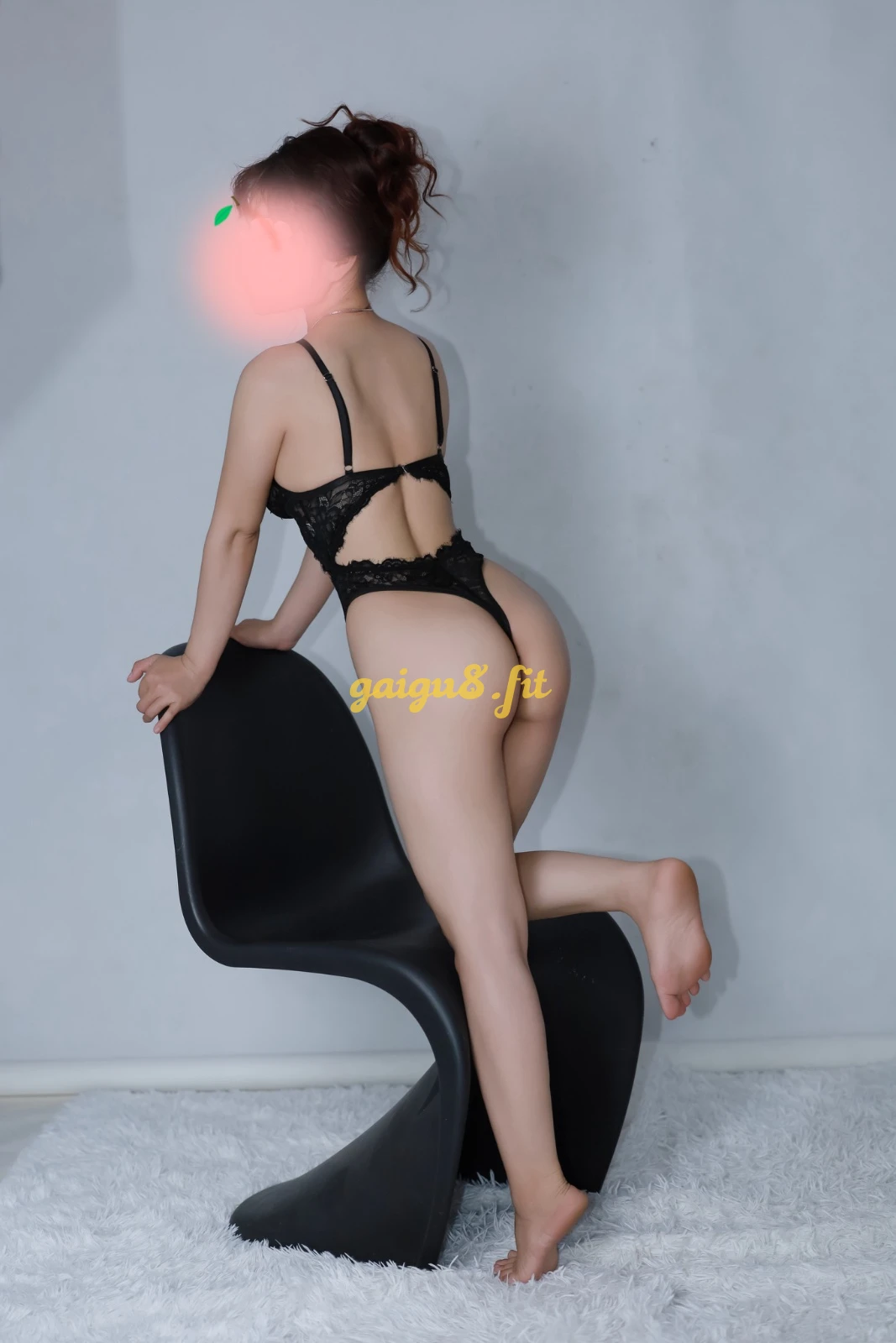 Bé Lan 99 lần đầu đi làm