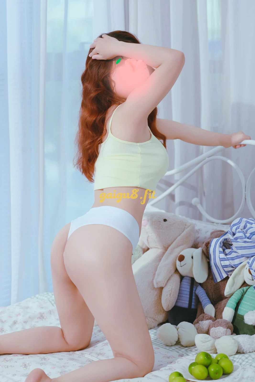 Bé Lan 99 lần đầu đi làm