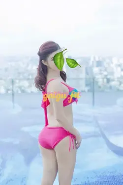 Trúc Lan siêu cute dể thương tình cảm như người yêu.
